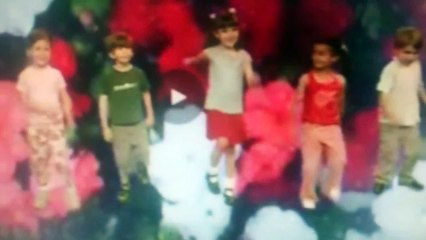 Big Bird and Gabi dance "Gardening!" from Boogie Beebies