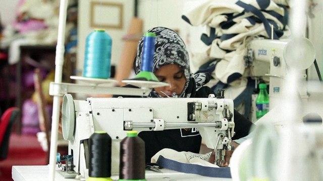 Adoptée par des Américains, une jeune entrepreneuse retourne fonder une marque de luxe en Ethiopie