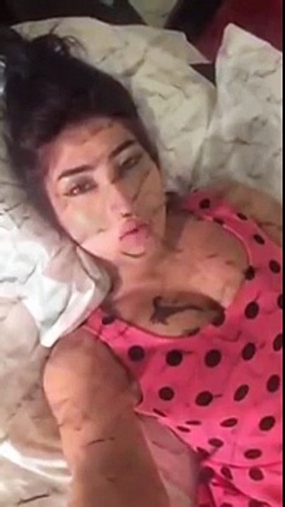 Pakistani Actrees Qandeel Baloch Message to Afridi l T20 WrodCup l PAK vs IND