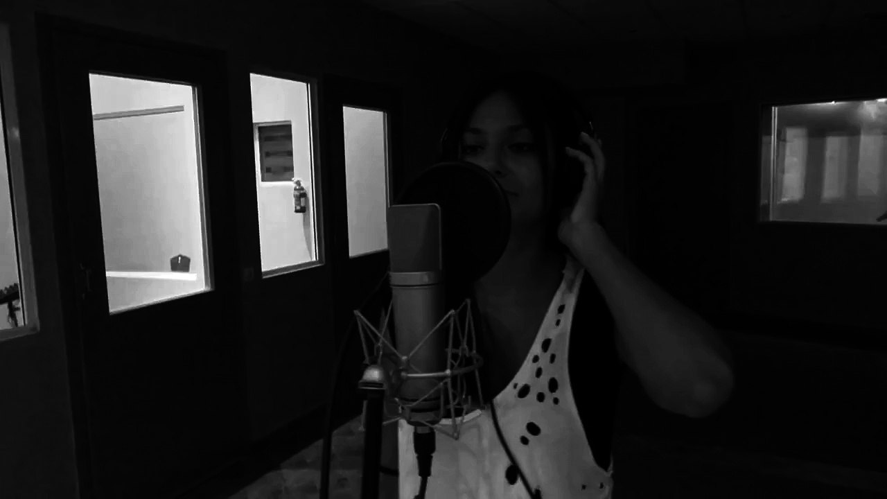 ΒΣ|  Βασιλική Στεφάνου- λάθος | (Official ᴴᴰvideo clip) Greek- face