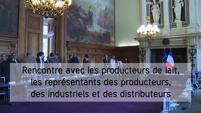 Crise dans les filières d'élevage : Stéphane Le Foll rencontre les producteurs de lait