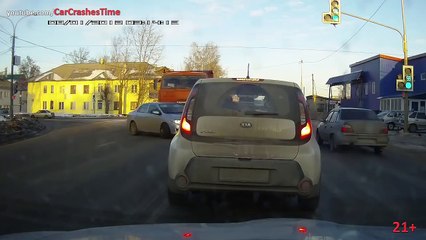 Dash Cam Accidents Compilation - July 2015 - Episode #77 HD