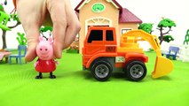 Eğlenceli çocuk filmi - Peppa Pig bahçesine ağaçlar dikiyor - Ona yardım edelim