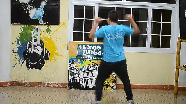 ZUMBA FITNESS RUTINA CUMBIA, REGGAETON, SOCA, 3BALL. DJ PAJARO