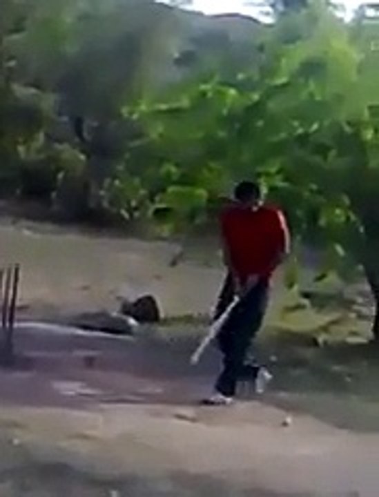 How Shahid Afridi is Playing Street Cricket and Hitting Sixes