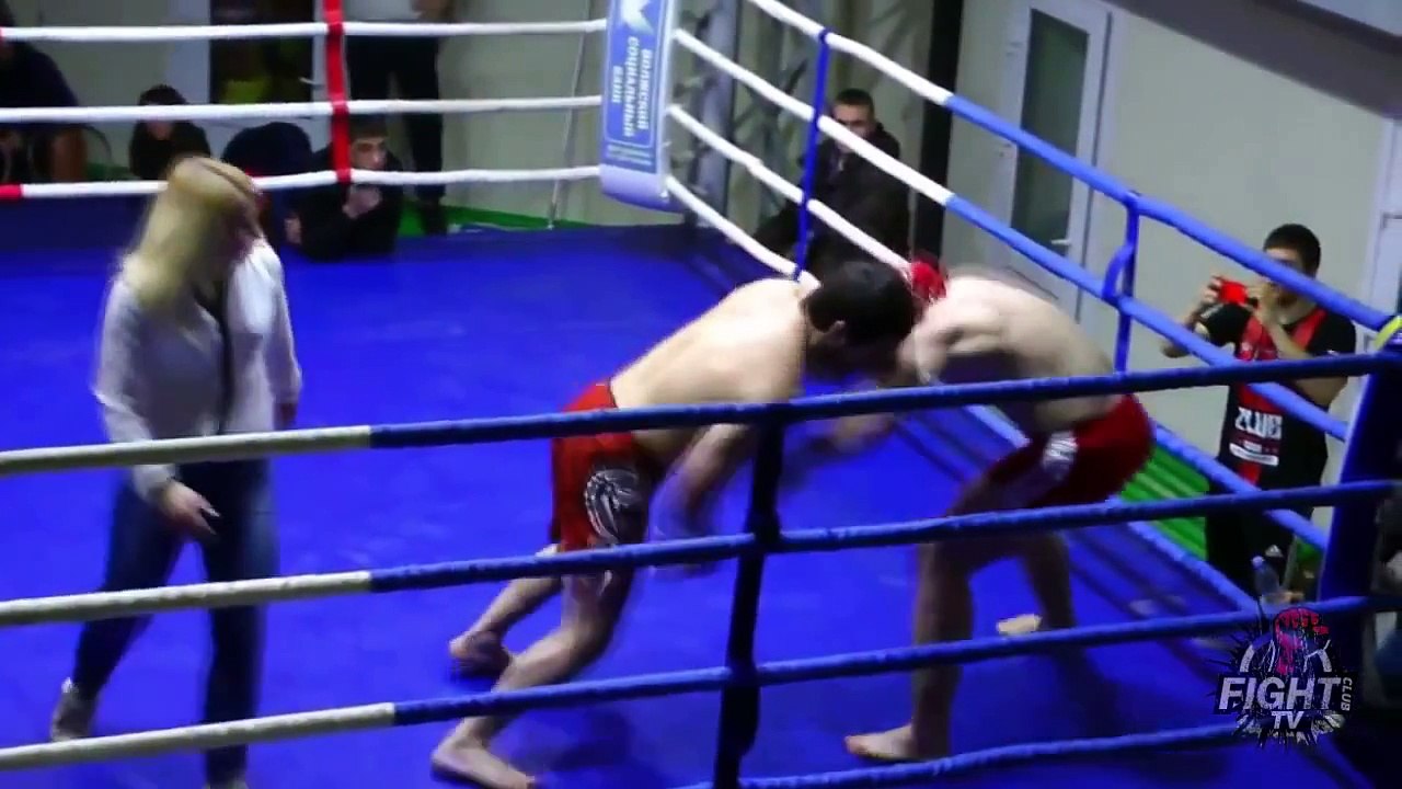 Бой без правил - Чеченец против дагестанца | FIGHTclub TV