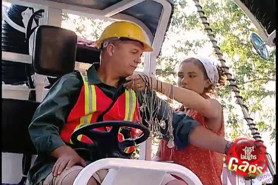Vacuuming Necklaces Pranks