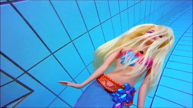 Mermaid Barbie Swimming underwater in swimming pool water toy diving role play doll