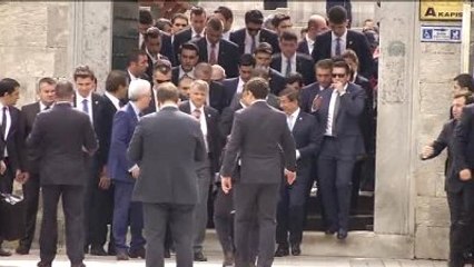 Davutoğlu, Denis Zvizdiç ile Birlikte Ayasofya Müzesi'ne Yürüdü