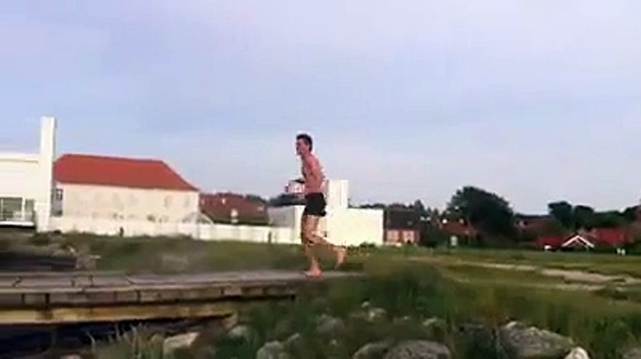 PEOPLE ARE AWESOME 2012