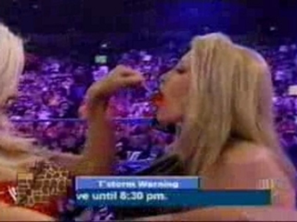 WWE - Torrie and Sable lap dance