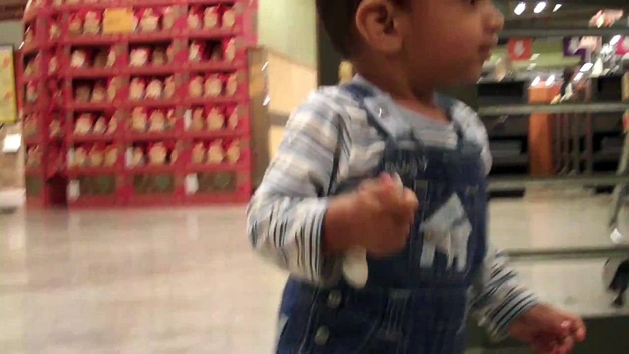 run run as fast as u can, u cant catch me, i'm the gingerbread man!