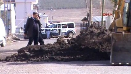 Ardahan'da Kepçe Doğalgaz Borusunu Patlattı