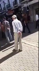 بالفيديو.. مشاجرة بين ملتحٍ وفتاة بسبب ملابسها