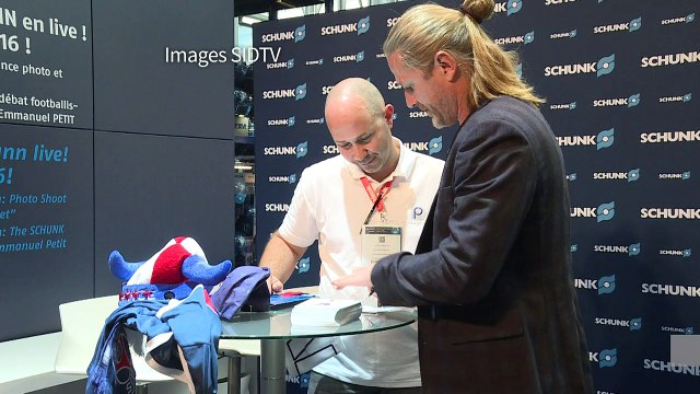 Football: Trop de buts sur coups de pied arrêtés selon Petit