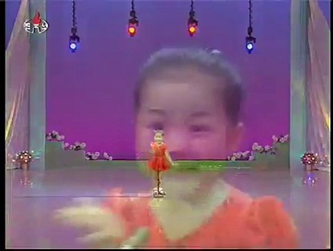 HAHAAAA Cant stop laughing!!! SUPER TALENTED ADORABLE SUPER CUTE GIRL..