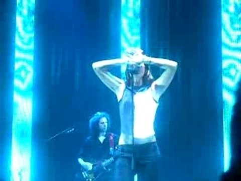 Zazie - Je suis un homme - Concert - Totem