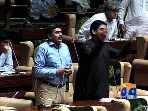 Sindh Assembly MQM protests over water issue in Hyderabad -08 April 2016