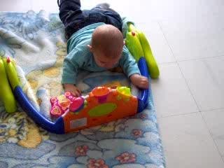lucas qui joue
