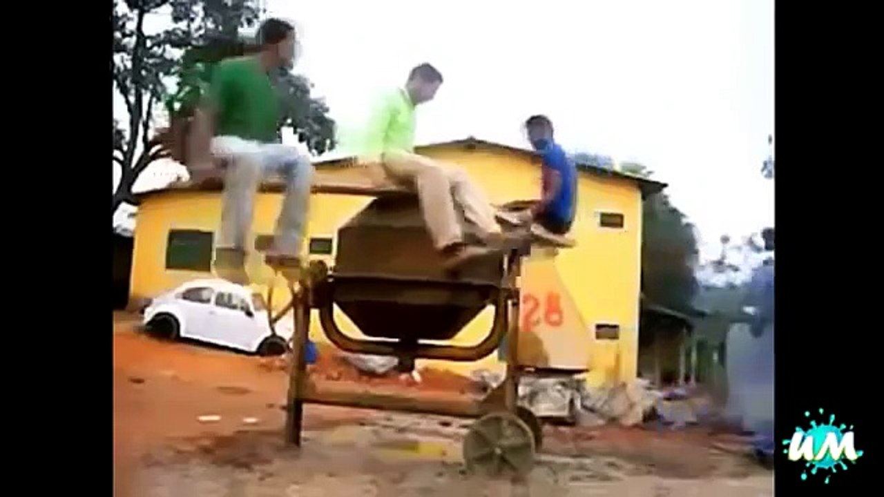 Смешное видео!  Приколы на стройке/funny on a construction site