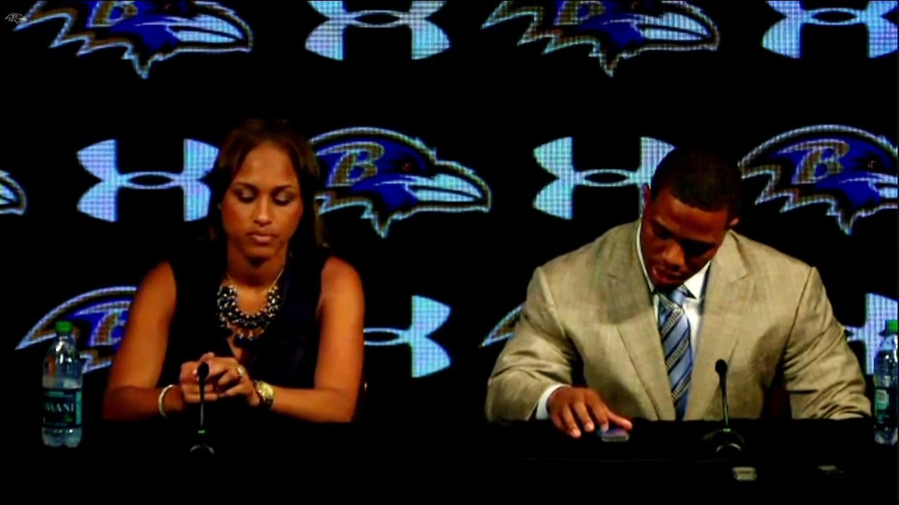 Ray Rice -- IM SO SORRY ... Wife: Im Sorry Too