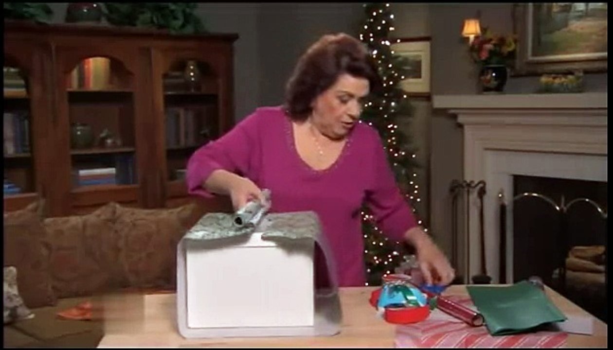 How to Wrap Gifts Fabulously with Style and Class