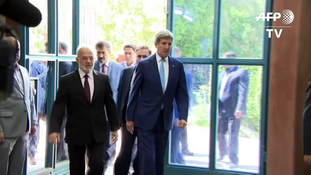 A Bagdad, Kerry promet d'accentuer la pression sur l'EI