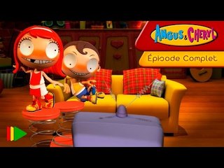 Angus & Cheryl - 74 - L'peluqueria