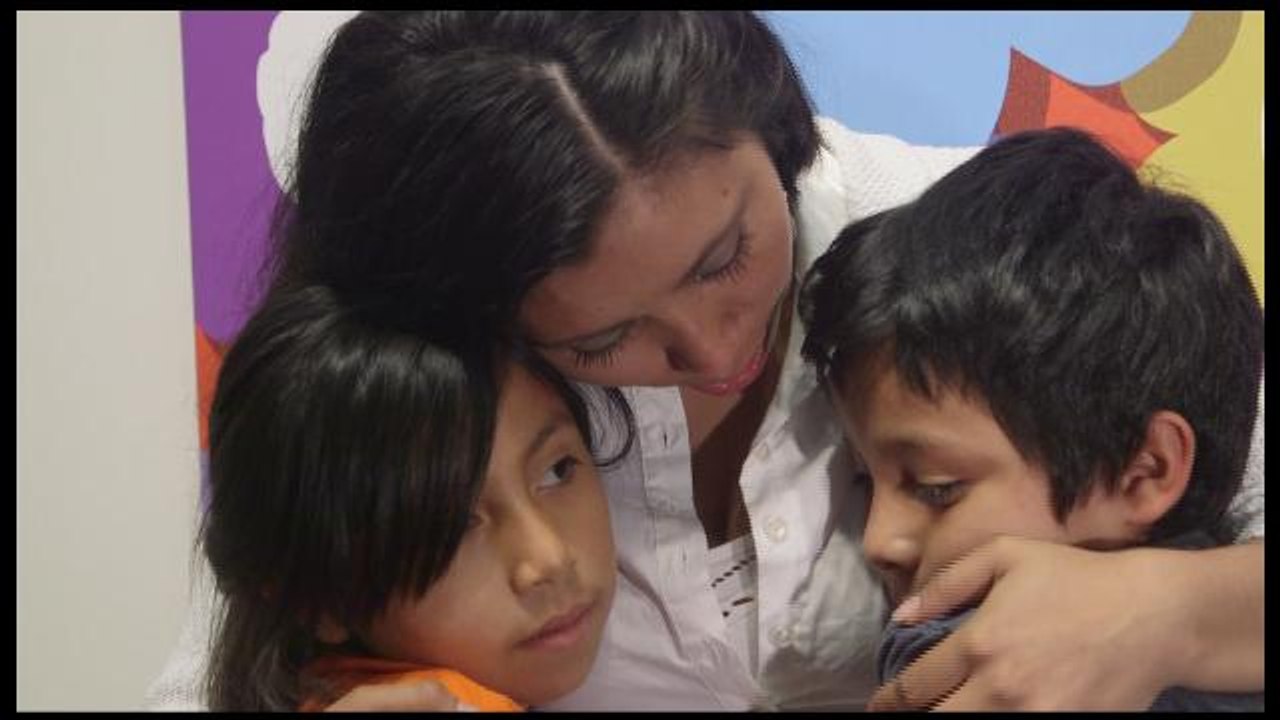 Niños temen ser deportados en audiencia ante un juez de inmigración en EEUU