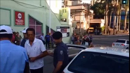 Idoso atropela quatro pessoas e é detido em Cachoeiro de Itapemirim
