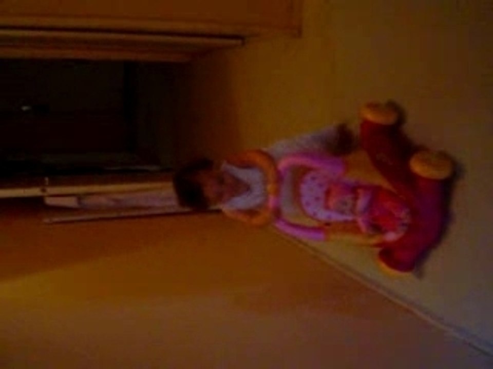 sarah marche maman tombe