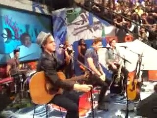 McFLY on @Altas Horas (19/05/2011)