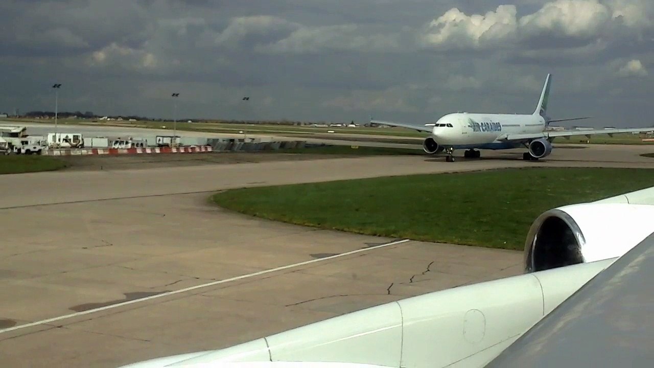 AIR CARAÏBES | Airbus A330-323X F-ORLY | taxi ORY (LFPO)