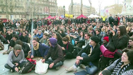 Nuit Debout: des militants s'en prennent à une banque