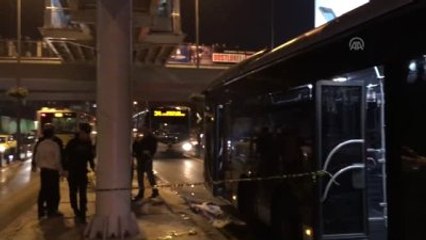 Metrobüsün Çarptığı Kişi Hayatını Kaybetti