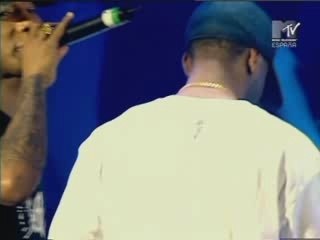 N.E.R.D  live at london---- she want to move