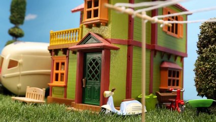 ELSA vs CAT who wins- Frozen Stop motion Movie Clips - Elsa's World - Play Doh