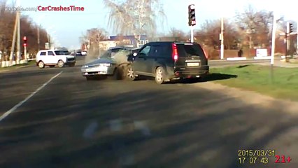 Car Crash Compilation 2015 June - Accidents caught on camera #61
