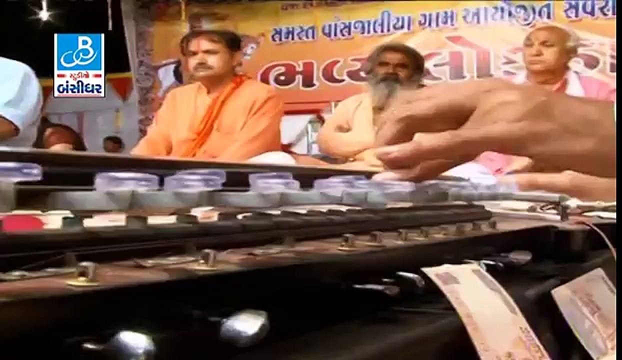 gujarati live music show dayro 2016 by umesh barot 31