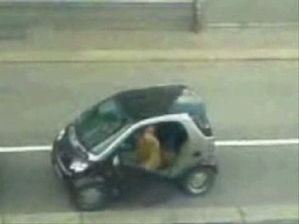 C'est dur de garer une Smart !