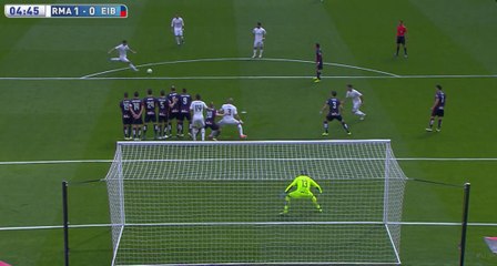 James, le coup-franc parfait !