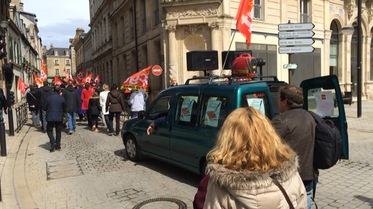 230 personnes contre la loi Travail