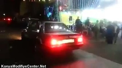 Sevdigi Kızın Evlendigini Duyan E30 Cu Dügünü Bastı