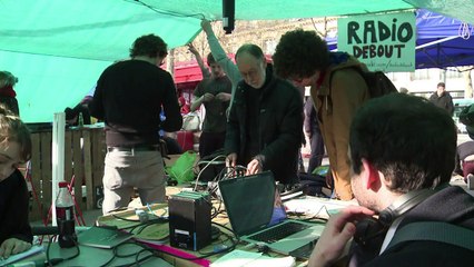 A Paris, "Radio Debout" émet depuis la République