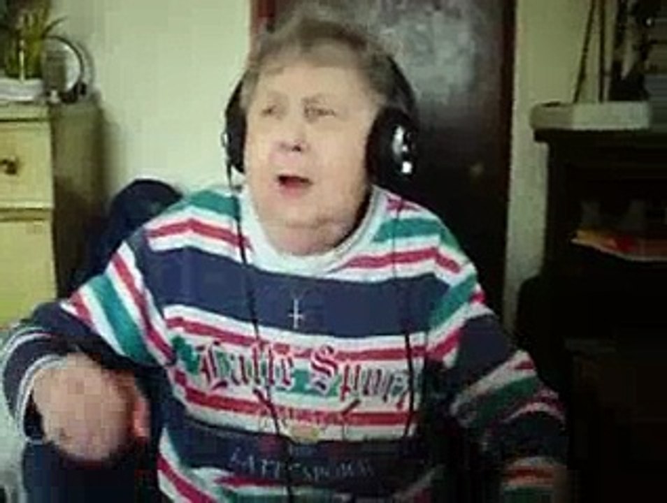 Funny_Grandma_Trying_To_Rap - Funny Videos