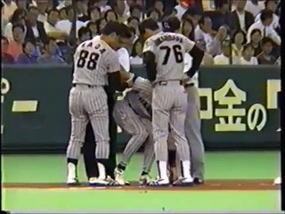 プロ野球　ランナーのアクシデント