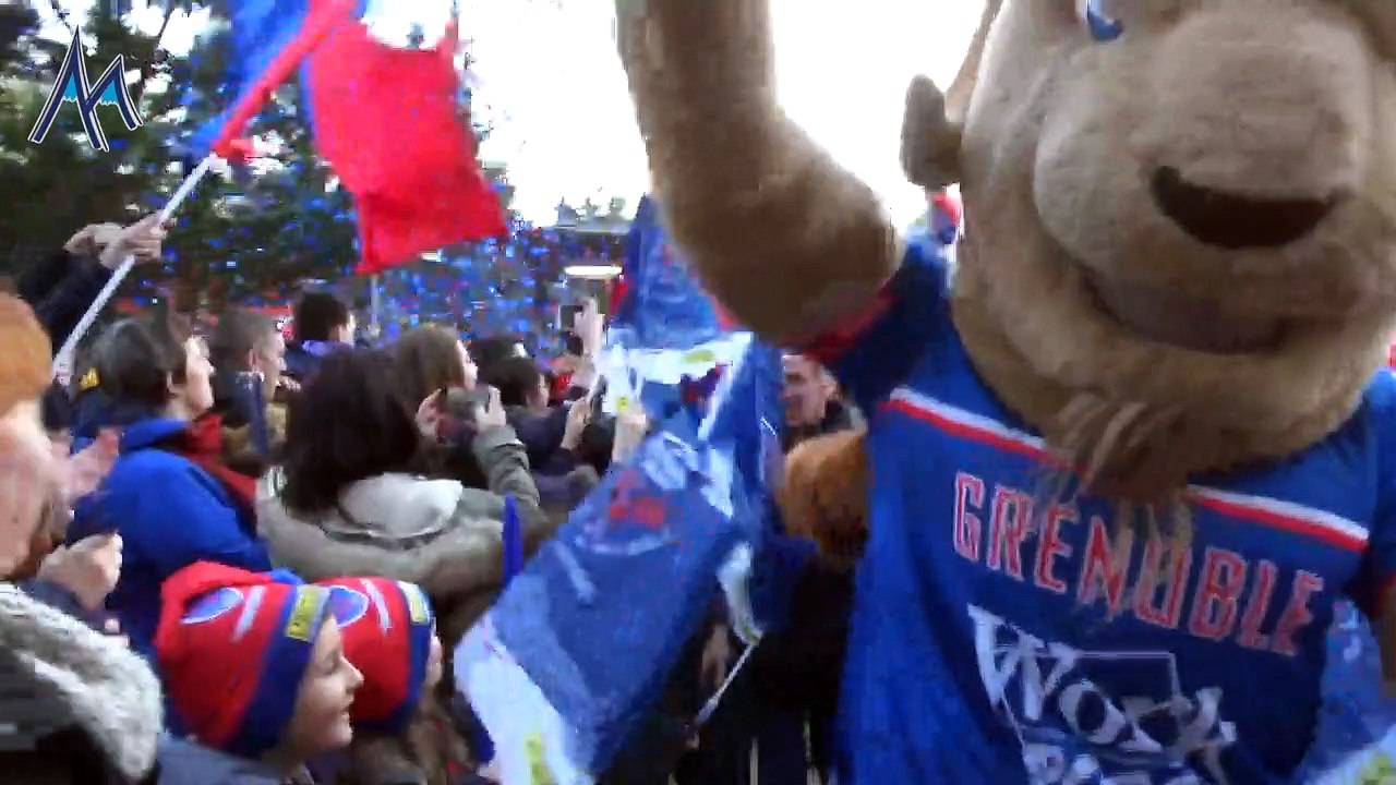 Arrivée des joueurs du FCG au stade des Alpes