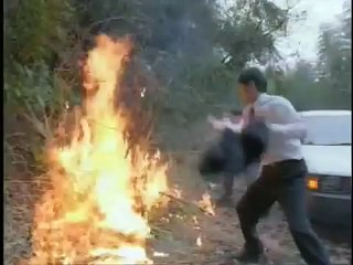 Funny (Weird) Japanese Commercial