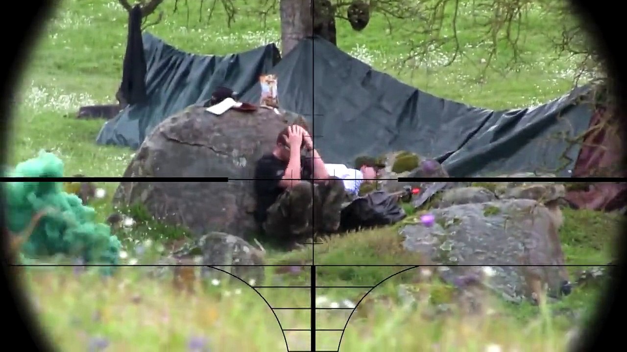 Deux snipers Airsoft font un carnage et touchent toute léquipe adverse - vidéo Dailymotion