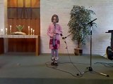 Anne-Sophie spiller klarinett i Kirken